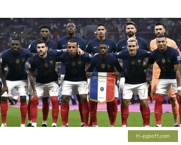 姆巴佩对阵那不勒斯美洲杯临场表现全面评估与战术价值解析